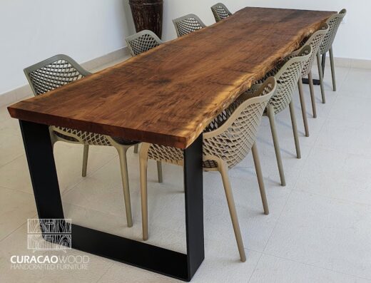 Curaçao Wood