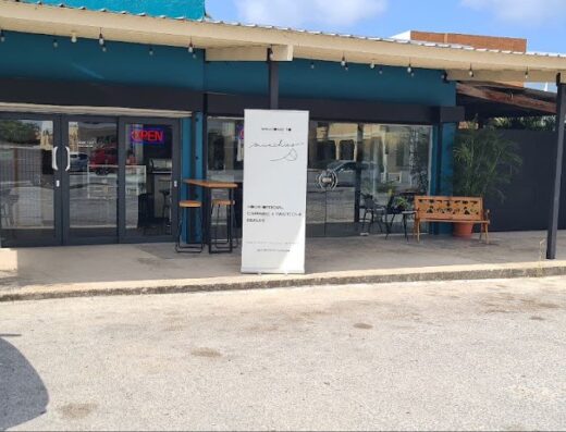 MUNCHIES CURAÇAO